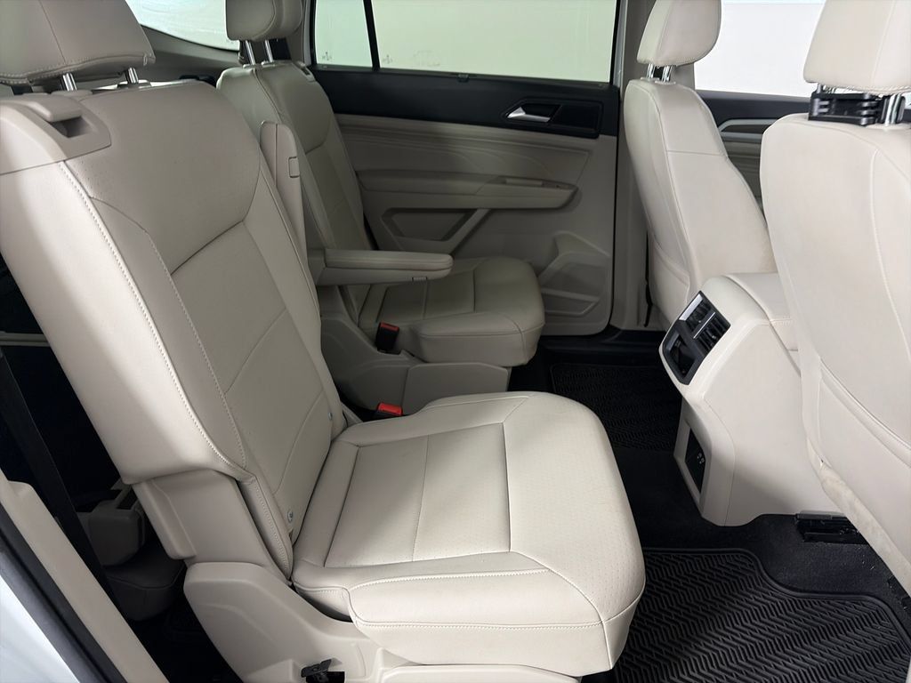Used 2021 Volkswagen Atlas SEL AWD/4WD image 29