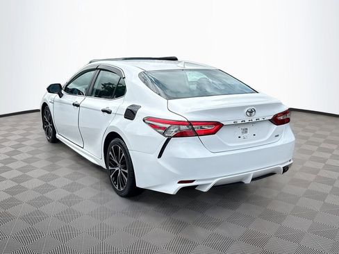 Used 2019 Toyota Camry SE image 8