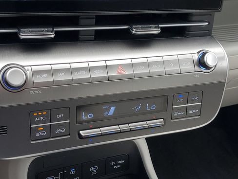 Used 2025 Hyundai Kona SEL AWD/4WD image 18