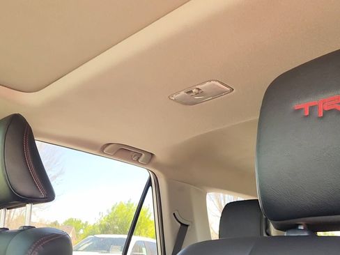 Used 2021 Toyota 4Runner TRD Off-Road Premium w/ Moonroof Package AWD/4WD image 32