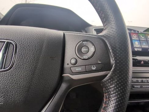 Used 2024 Honda Passport TrailSport image 16