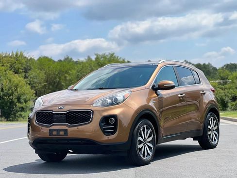 Used 2017 Kia Sportage EX w/ EX Technology Package AWD/4WD image 1