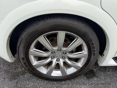 Used 2013 INFINITI QX56 2WD w/ Deluxe Touring Pkg image 85