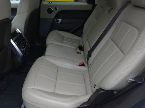 Used 2020 Land Rover Range Rover Sport HSE Dynamic image 17