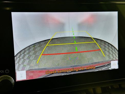 Used 2024 Toyota RAV4 LE image 22