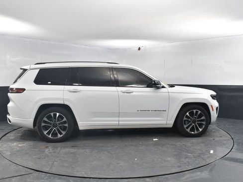 Used 2022 Jeep Grand Cherokee L Overland w/ Advanced Protech Group III image 11