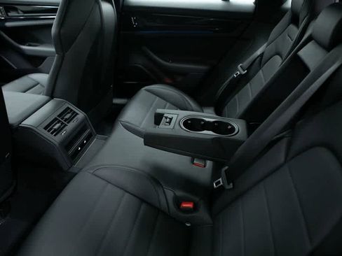 New 2025 Porsche Panamera 4 image 32