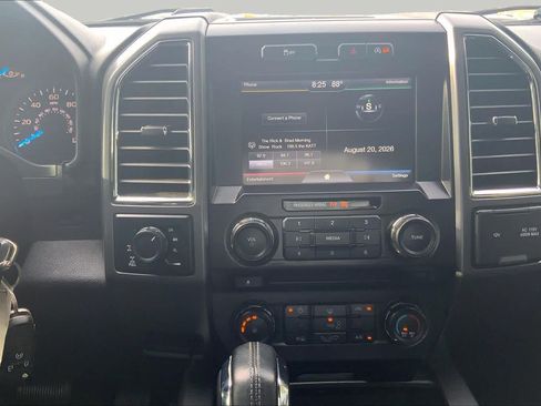 Used 2015 Ford F150 XLT w/ Equipment Group 302A Luxury AWD/4WD image 7