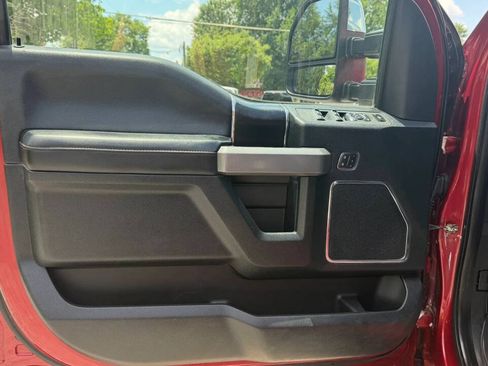 Used 2018 Ford F250 Platinum w/ Platinum Ultimate Package AWD/4WD image 7