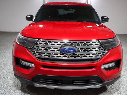 Used 2020 Ford Explorer Limited w/ Class III Trailer Tow Package image 4