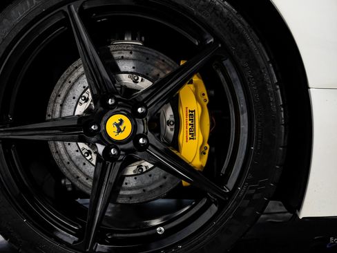 Used 2015 Ferrari 458 Italia Coupe image 93