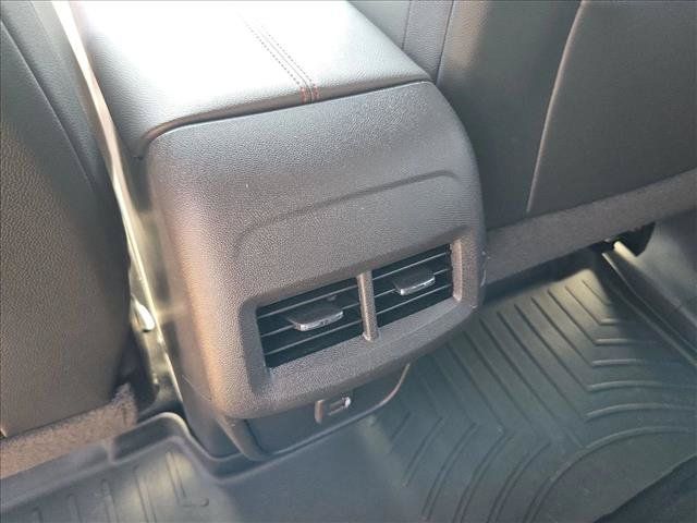Certified 2023 Chevrolet Equinox RS FWD image 17