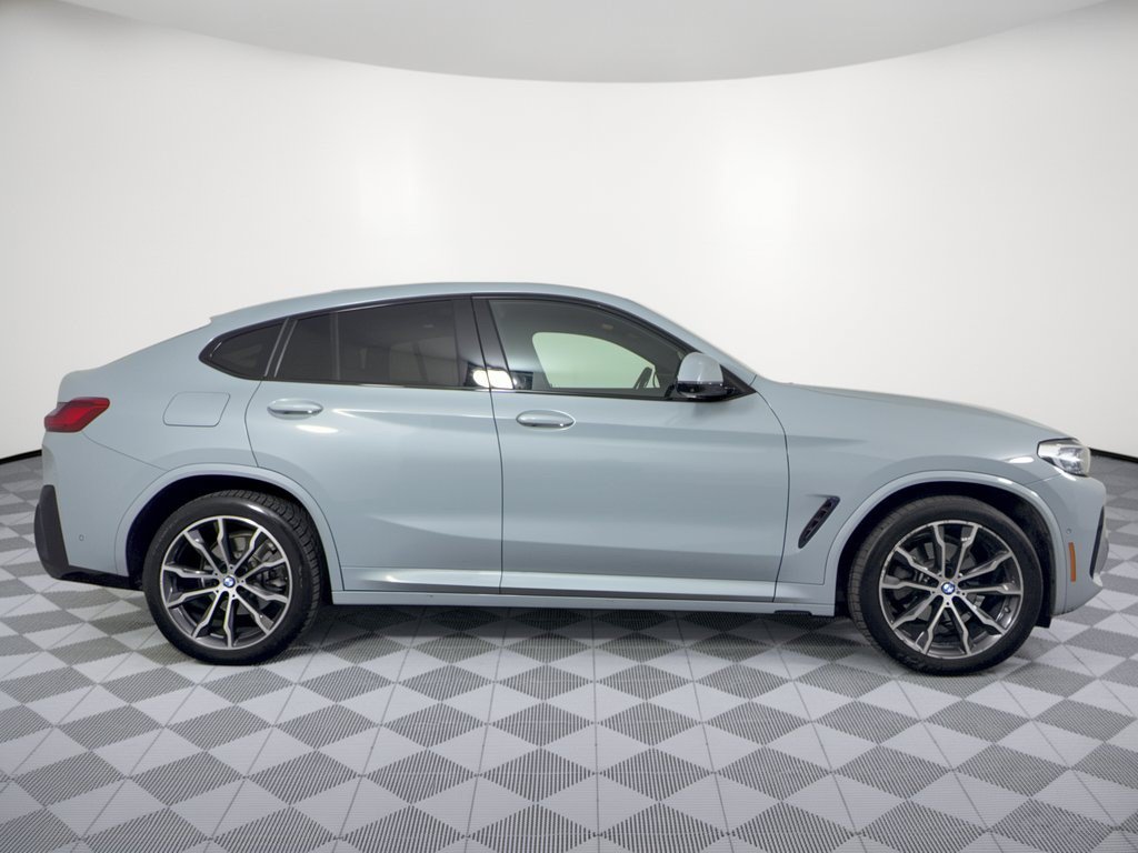 Used 2022 BMW X4 xDrive30i w/ M Sport Package 2 AWD/4WD image 8
