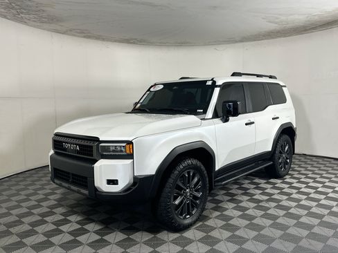 Certified 2026 Toyota Land Cruiser w/ Premium Package AWD/4WD image 7