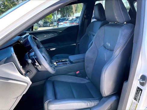 Used 2024 Lexus RX 350 FWD w/ Convenience Package image 8