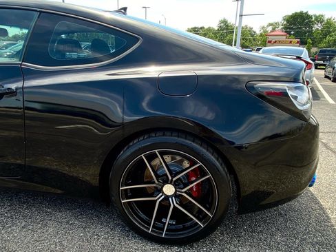 Used 2015 Hyundai Genesis 3.8 RWD image 14