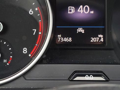 Used 2021 Volkswagen Tiguan SE image 31