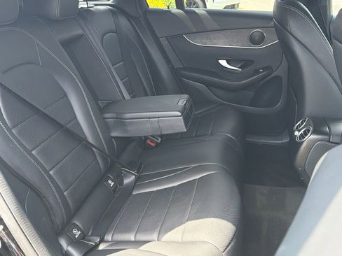 Used 2022 Mercedes-Benz GLC 300 4MATIC w/ Premium Package Lite image 10