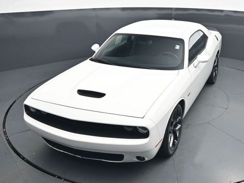 Used 2019 Dodge Challenger R/T w/ Driver Convenience Group RWD image 34