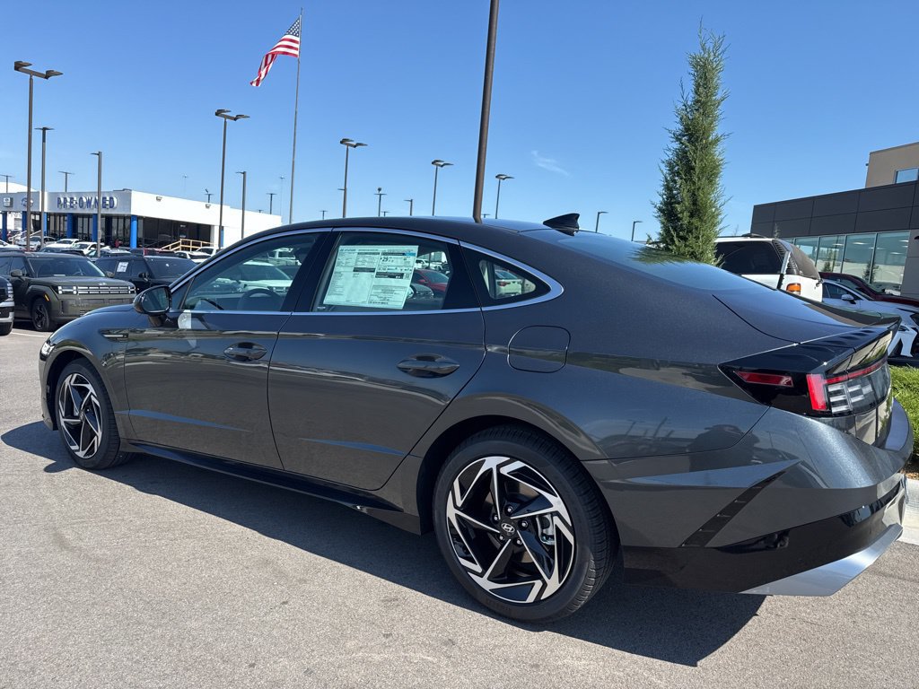 New 2026 Hyundai Sonata SEL FWD image 5