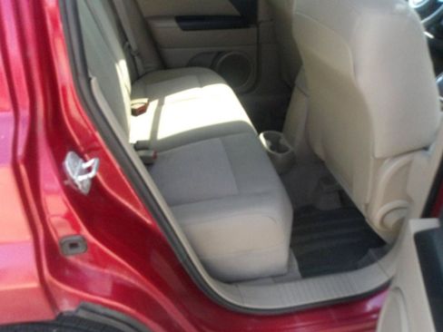 Used 2014 Jeep Patriot Latitude FWD image 8