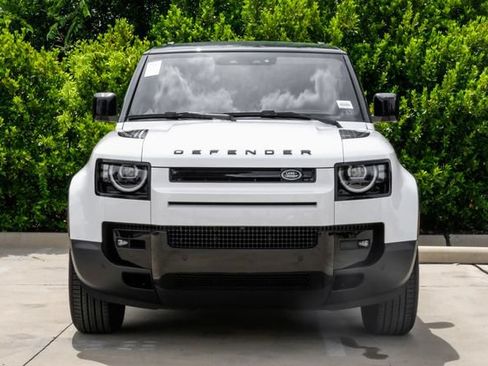 New 2026 Land Rover Defender 110 S AWD/4WD image 6