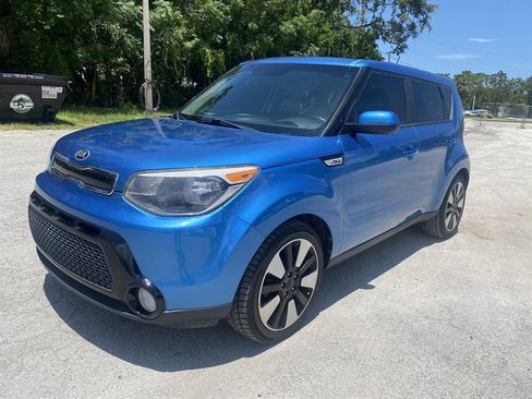 Used 2016 Kia Soul + w/ Designer's Package image 3