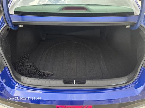 Certified 2025 Hyundai Elantra SE FWD image 18