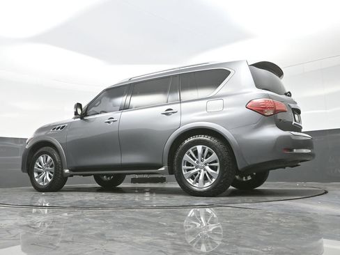 Used 2016 INFINITI QX80 4WD w/ Driver's Assistance Package image 26