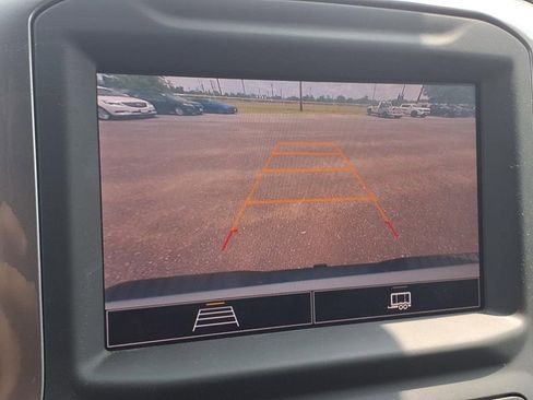 Used 2024 Chevrolet Silverado 2500 Custom w/ Custom Value Package image 14