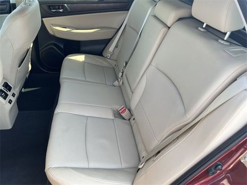 Used 2017 Subaru Outback 2.5i Limited image 33