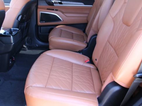 Used 2025 Kia Telluride SX Prestige X-Line image 40