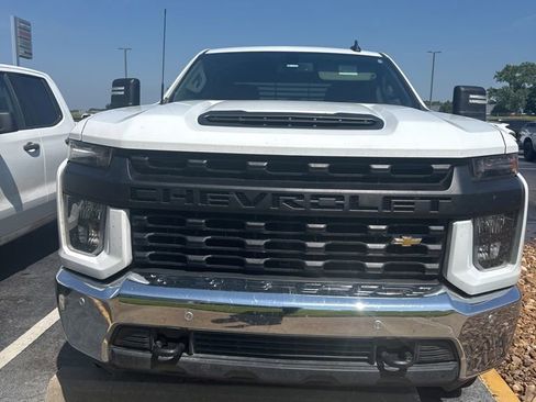 Used 2023 Chevrolet Silverado 2500 W/T w/ WT Safety Package RWD image 2