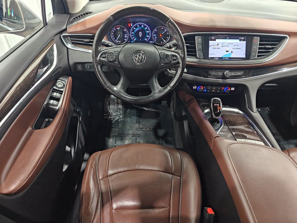 Used 2018 Buick Enclave Avenir w/ Avenir Technology Package AWD/4WD image 4