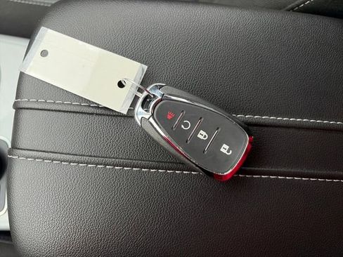 Used 2025 Chevrolet Blazer LT image 47