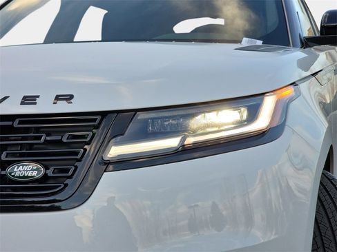 New 2026 Land Rover Range Rover Velar Dynamic SE image 33