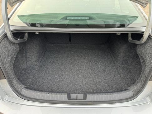 Used 2025 Volkswagen Jetta SE image 28