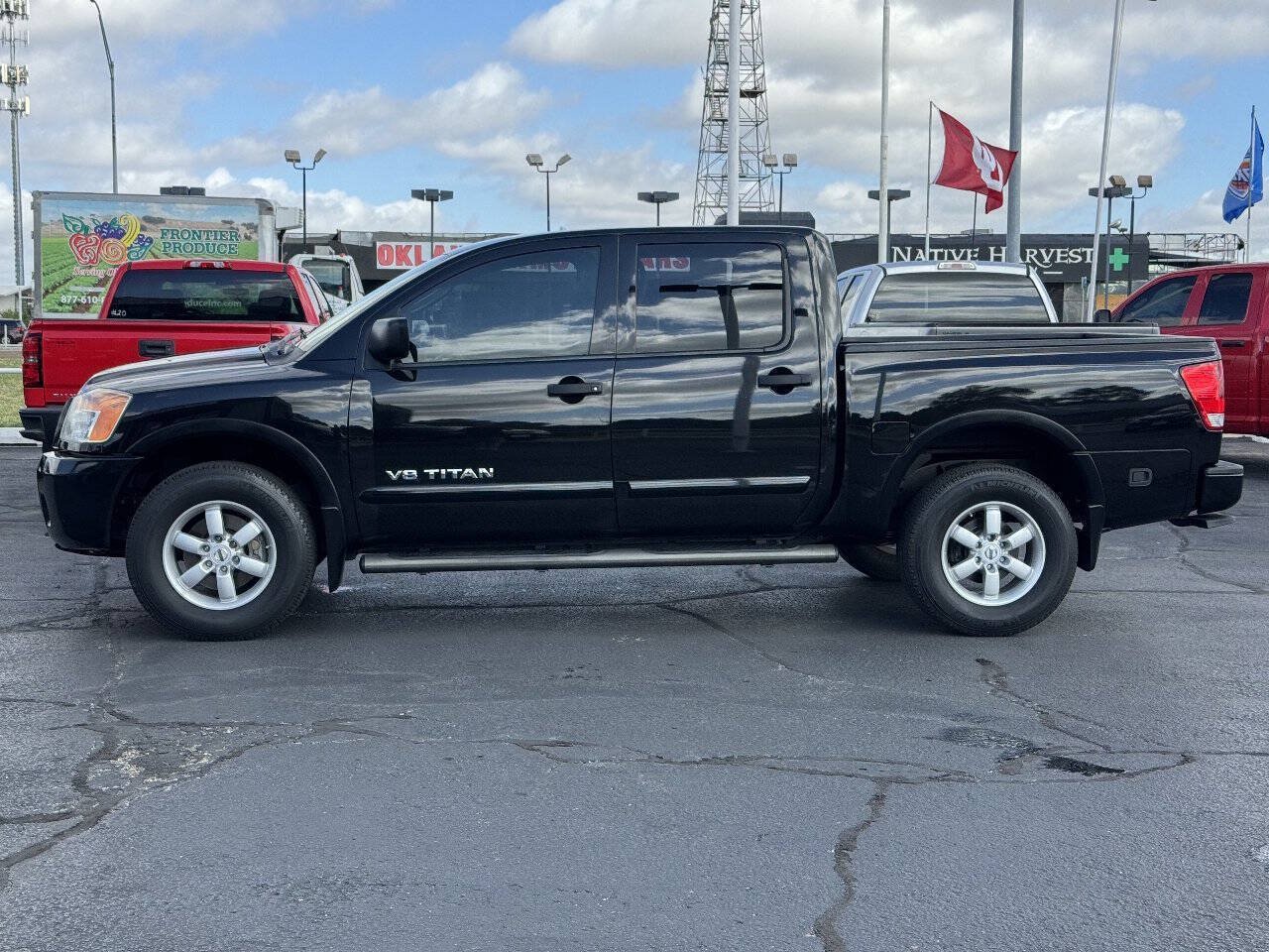Used 2011 Nissan Titan PRO-4X AWD/4WD image 9