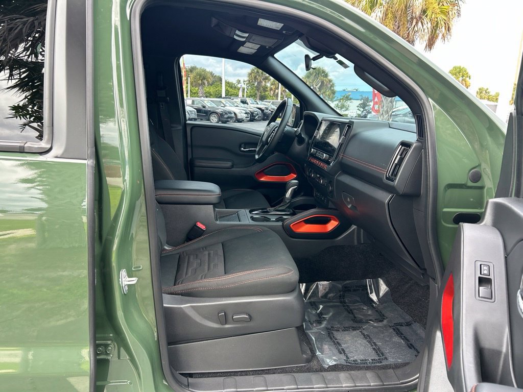 Certified 2025 Nissan Frontier PRO-4X w/ Pro Convenience Package AWD/4WD image 41