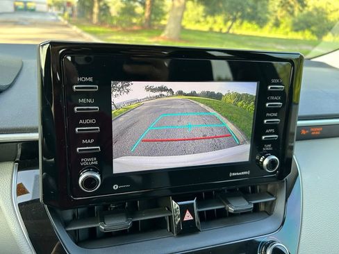 Used 2021 Toyota Corolla L FWD image 25