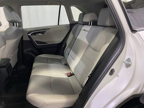Used 2023 Toyota RAV4 Limited image 10