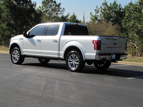 Used 2017 Ford F150 Lariat RWD image 7