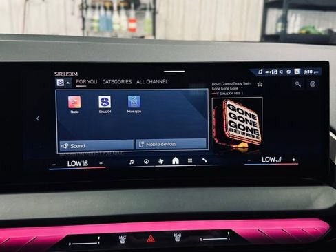 Used 2025 BMW X3 xDrive30i w/ Premium Package image 32