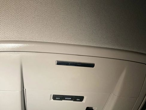 Used 2017 GMC Sierra 1500 SLT image 32