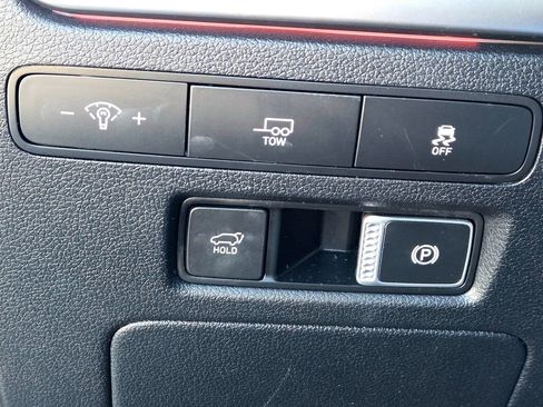 Used 2024 Hyundai Palisade Limited image 25