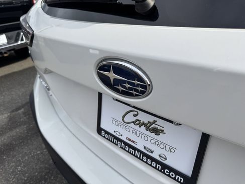 Used 2023 Subaru Outback Premium image 9