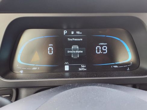 Certified 2025 Hyundai Elantra Sport image 15