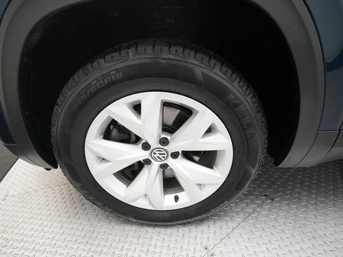 Used 2019 Volkswagen Atlas SE image 28