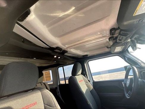 Used 2024 Jeep Wrangler Unlimited Rubicon image 27