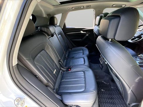 Used 2019 Audi Q5 2.0T Premium Plus w/ Premium Plus Package AWD/4WD image 25